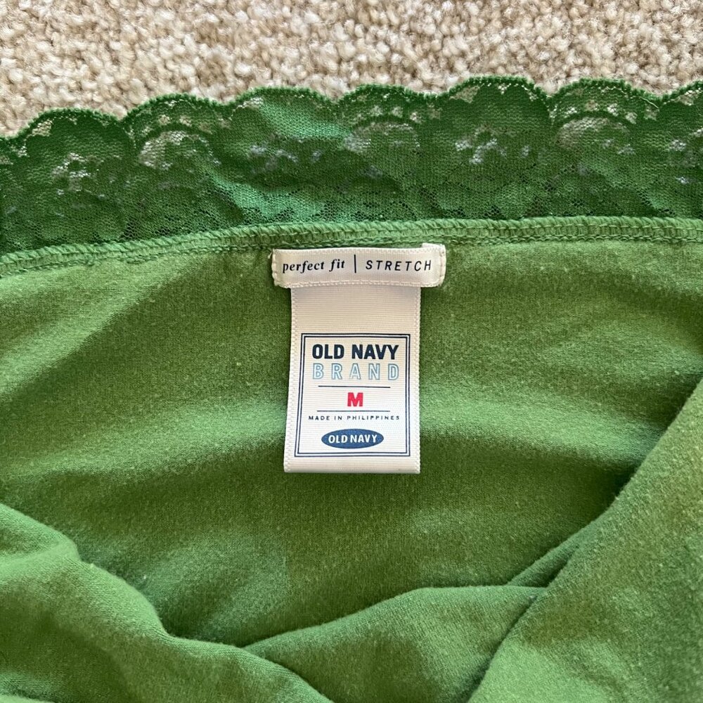 SOLD Y2K Green Lace Trim Hem V-neck Old Navy Spaghetti Strap Cotton Tank Top M - Picture 3 of 6